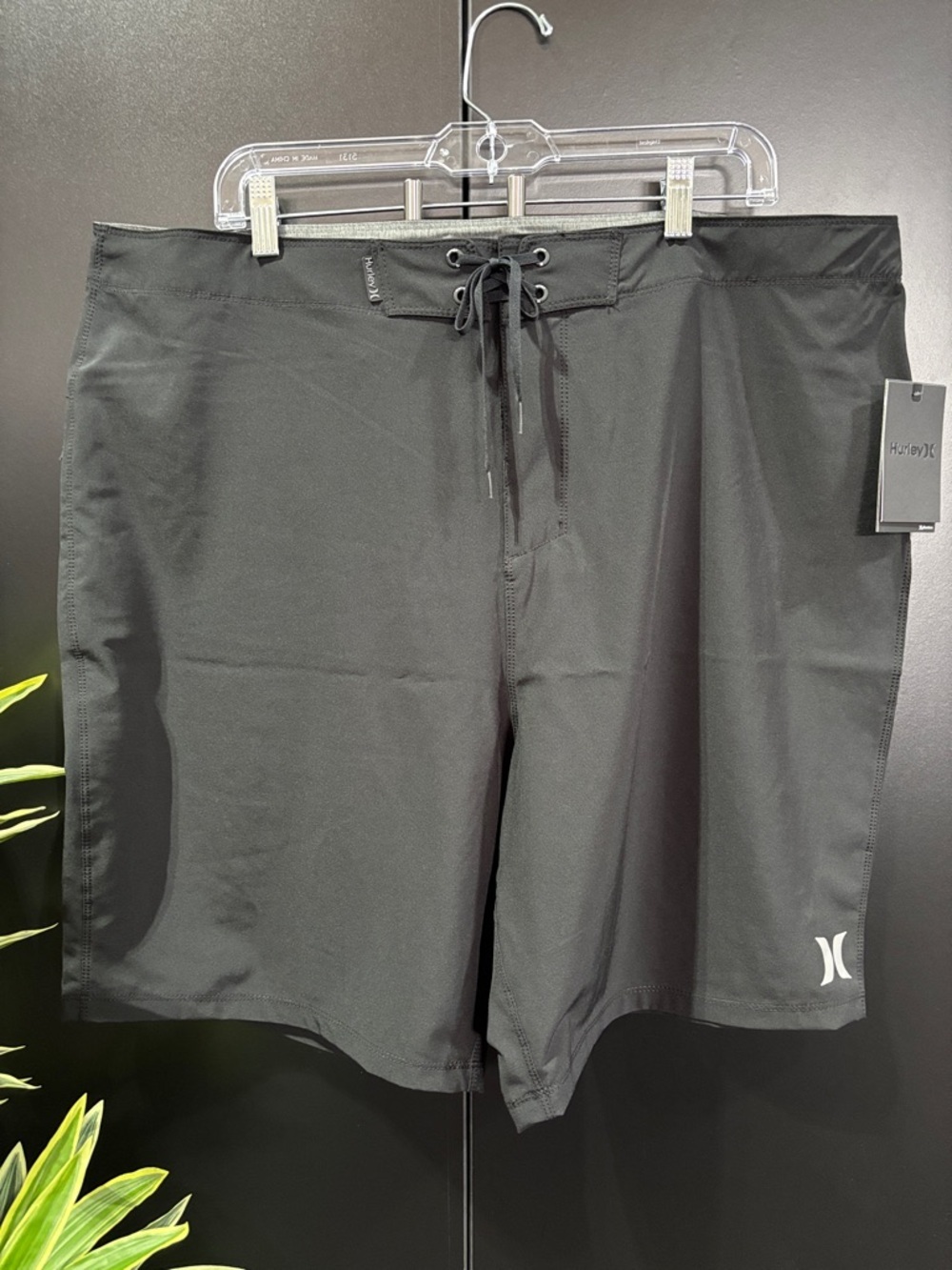 Hurley Phantom 20” board shorts,stretch comfort,back zip pocket, swim.summer